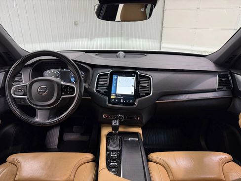 Used 2021 Volvo XC90 T6 Inscription w/ Advanced Package image 13