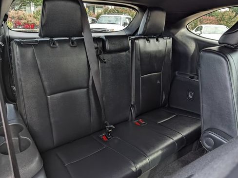 Used 2025 Toyota Highlander XSE AWD/4WD image 32