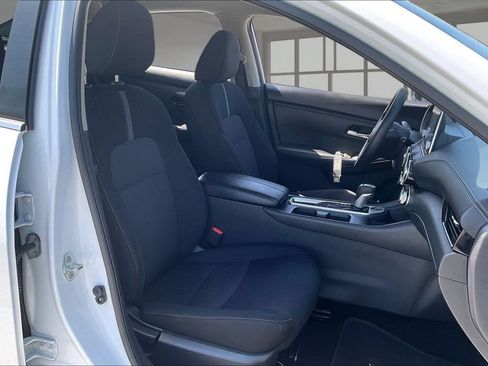 Used 2024 Nissan Sentra SV FWD image 27