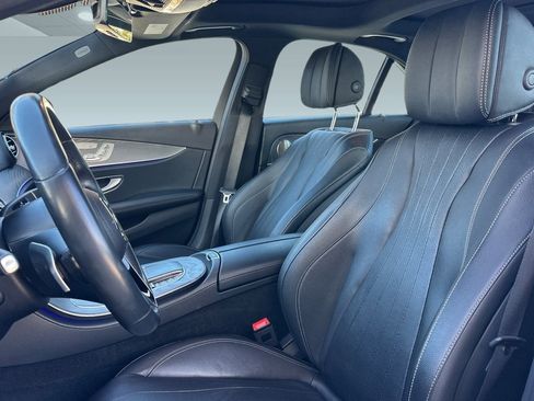 Used 2022 Mercedes-Benz E 350 Sedan image 5