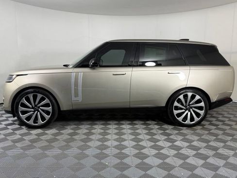 New 2025 Land Rover Range Rover Autobiography AWD/4WD image 3