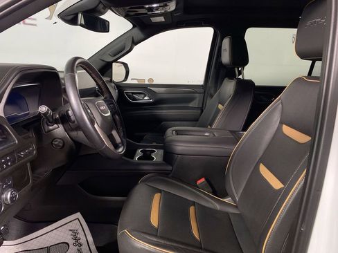 Used 2023 GMC Yukon AT4 w/ Technology Package image 11