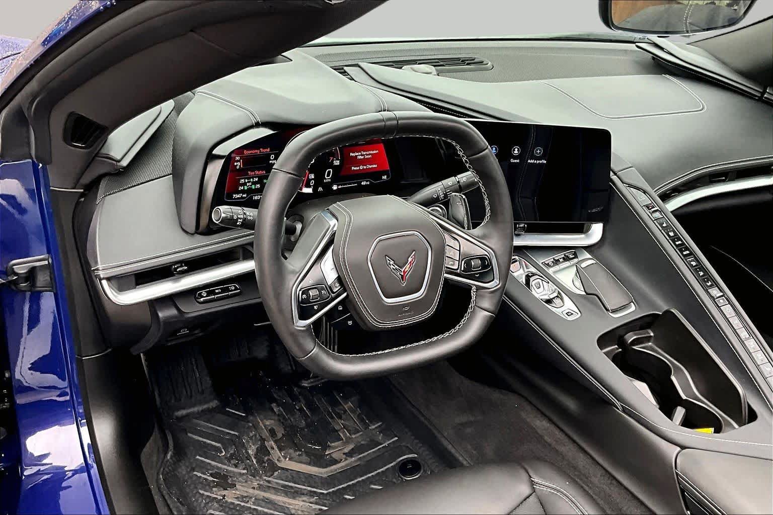 Used 2025 Chevrolet Corvette Stingray Preferred Cpe w/ Battery Protection Package RWD image 18