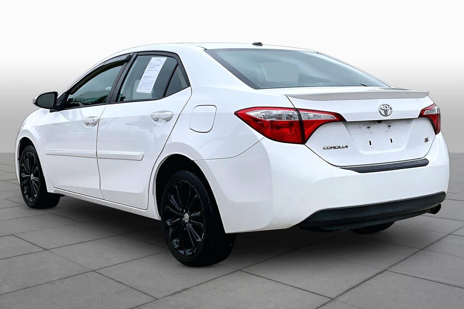 Used 2016 Toyota Corolla S w/ Driver Convenience Package FWD image 11