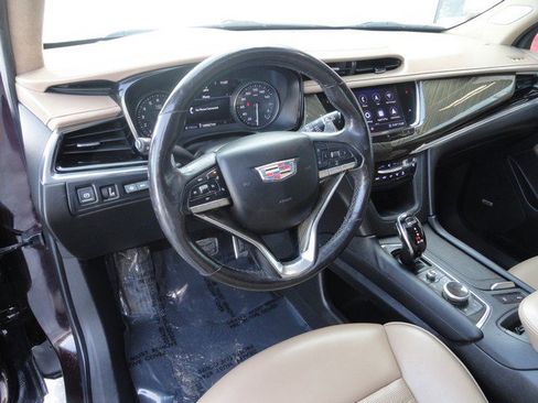 Used 2020 Cadillac XT6 Sport w/ Platinum Package image 8