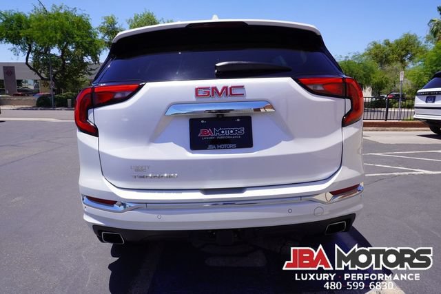 Used 2020 GMC Terrain Denali w/ Denali Premium Package FWD image 14
