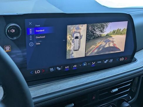 New 2026 Chevrolet Suburban High Country AWD/4WD image 21