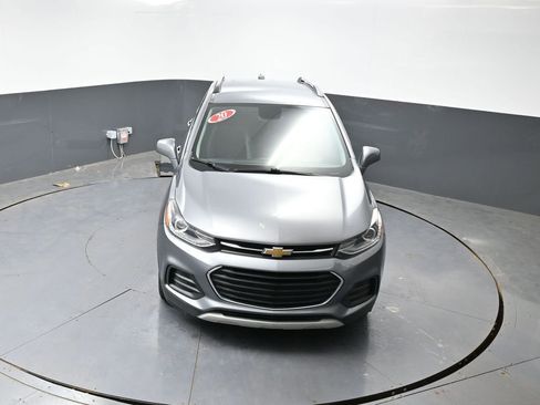 Used 2020 Chevrolet Trax LT w/ LT Convenience Package FWD image 41