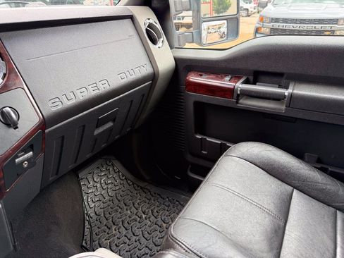 Used 2009 Ford F250 4x4 Crew Cab Super Duty image 17