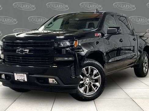 Used 2022 Chevrolet Silverado 1500 RST AWD/4WD image 3