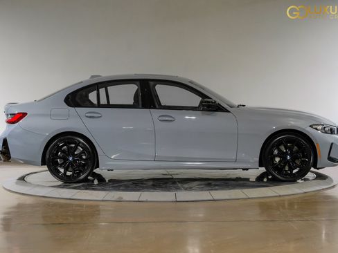 Used 2025 BMW 330i xDrive Sedan w/ M Sport Package AWD/4WD image 9