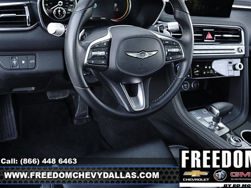 Used 2025 Genesis G70 2.5T image 22