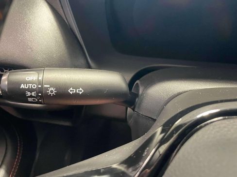 Certified 2025 Honda HR-V Sport image 22
