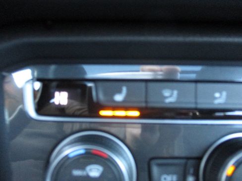 Used 2021 Volkswagen Tiguan SE R-Line image 58