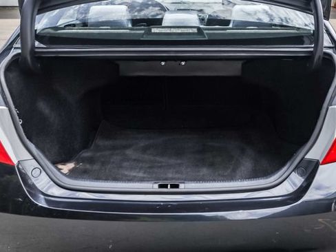 Used 2015 Toyota Camry LE FWD image 18