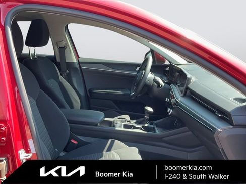 Used 2025 Kia K5 LXS FWD image 11