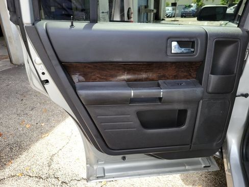 Used 2017 Ford Flex Limited FWD image 10
