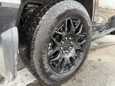 Used 2024 GMC Hummer EV 2X AWD/4WD image 36