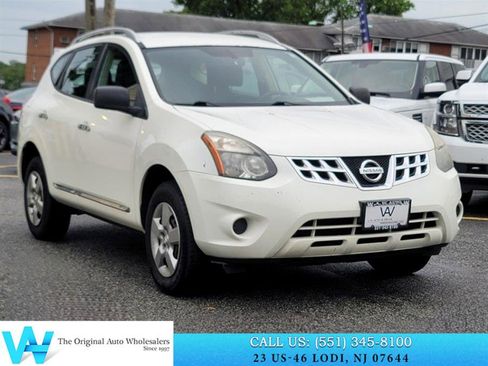 Used 2015 Nissan Rogue S w/ Convenience Package AWD/4WD image 1
