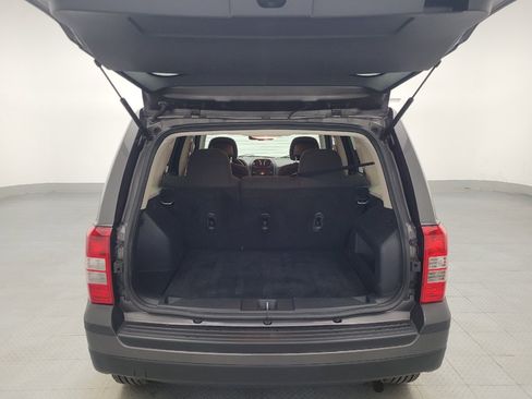Used 2016 Jeep Patriot Sport w/ Power Value Group FWD image 29