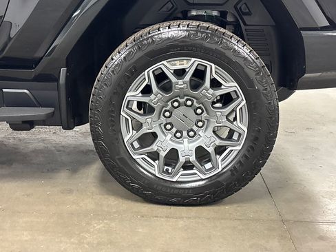 New 2026 GMC Hummer EV 3X image 13