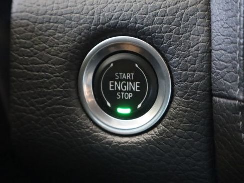 Used 2021 GMC Yukon Denali w/ Denali Premium Package AWD/4WD image 37
