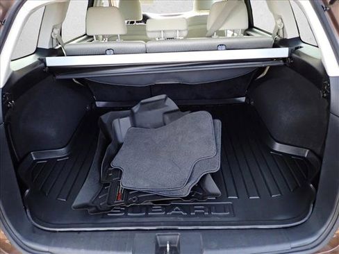 Used 2012 Subaru Outback 2.5i Premium image 8