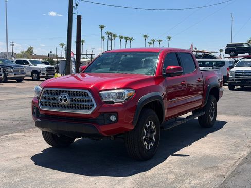 Used 2016 Toyota Tacoma TRD Off-Road w/ Towing Package AWD/4WD image 2