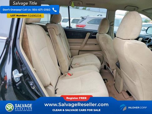 Used 2013 Toyota Highlander Plus FWD image 15