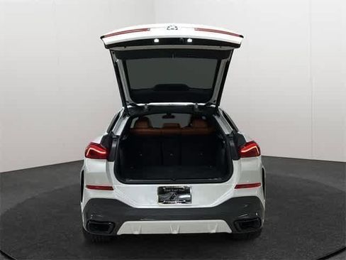 Used 2023 BMW X6 M50i w/ Executive Package image 6