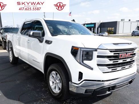 Used 2025 GMC Sierra 1500 SLE image 5