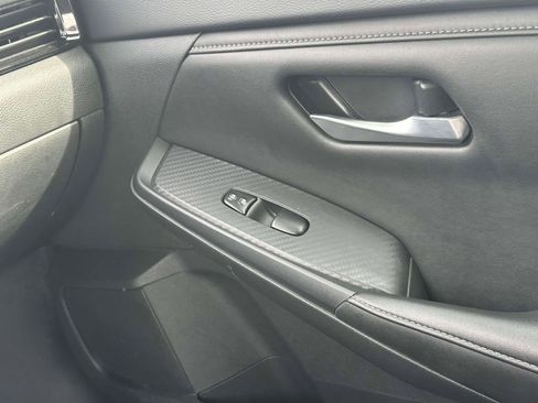 Used 2023 Nissan Sentra SV image 28