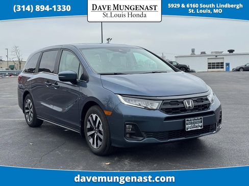 Certified 2026 Honda Odyssey EX-L image 1