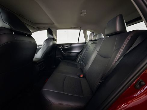 Used 2020 Toyota RAV4 TRD Off-Road AWD/4WD image 28