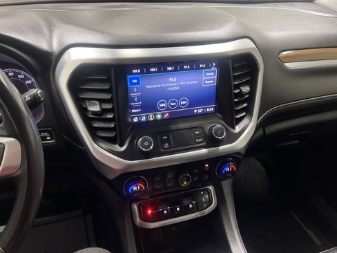 Used 2020 GMC Acadia SLE w/ Driver Convenience Package image 29