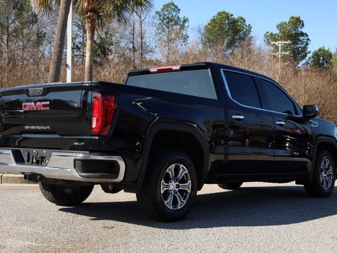 Used 2024 GMC Sierra 1500 SLT image 5