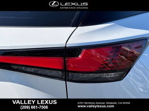 New 2026 Lexus RX 450h AWD w/ Convenience Package image 25