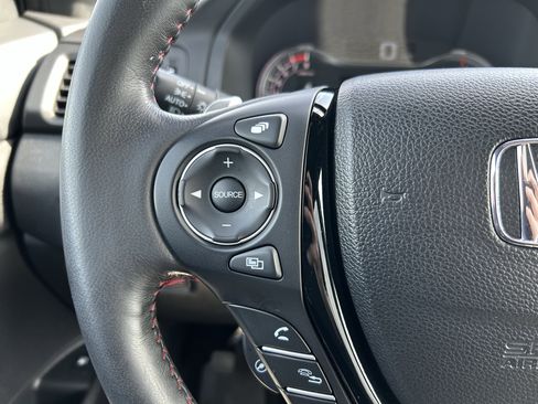 Used 2020 Honda Ridgeline Black Edition image 19