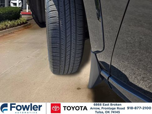 Used 2024 Toyota RAV4 SE AWD/4WD image 31