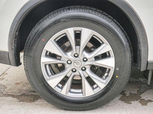 Used 2016 Nissan Murano S w/ Navigation Package image 13