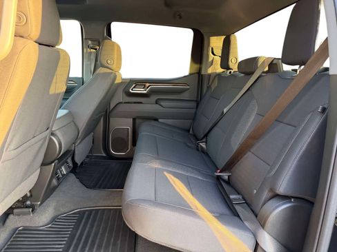 Used 2025 Chevrolet Silverado 1500 LT image 13