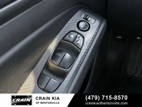 Used 2024 Nissan Altima 2.5 SV FWD image 10