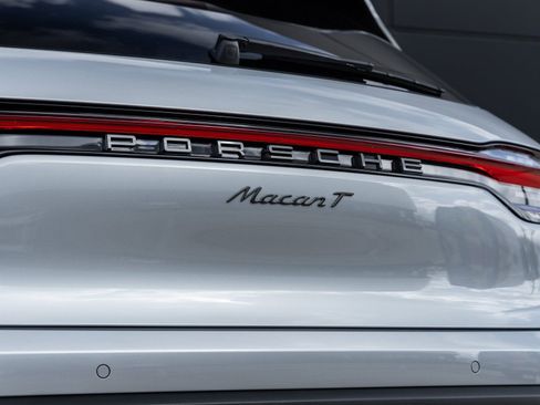 New 2026 Porsche Macan Turbo image 15