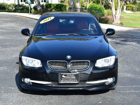 Used 2011 BMW 335i Convertible image 12