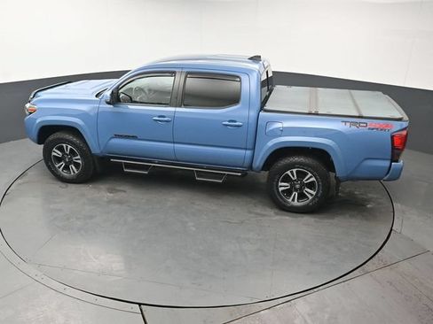 Used 2019 Toyota Tacoma TRD Sport AWD/4WD image 33