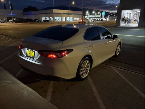 Used 2024 Toyota Camry LE image 12