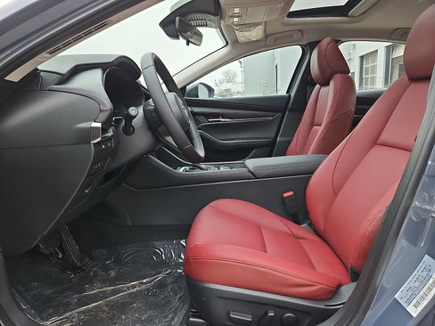 New 2026 MAZDA MAZDA3 Carbon image 11