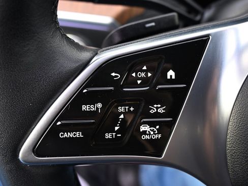 Used 2023 Mercedes-Benz C 300 4MATIC Sedan image 33