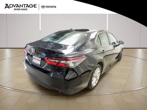 Used 2024 Toyota Camry LE FWD image 7