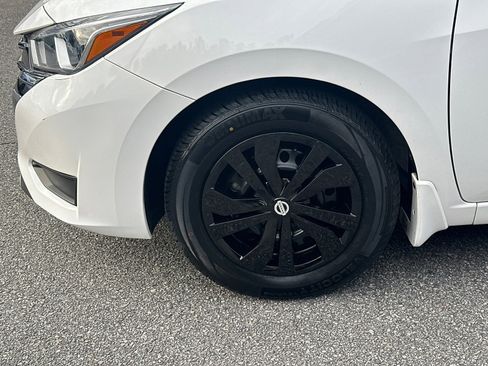 Used 2024 Nissan Versa S w/ Trunk Package image 9